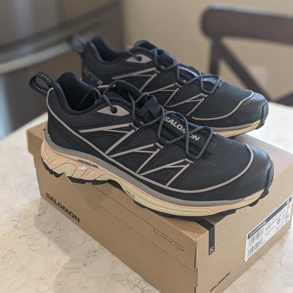 Salomon sneakers - SOLD